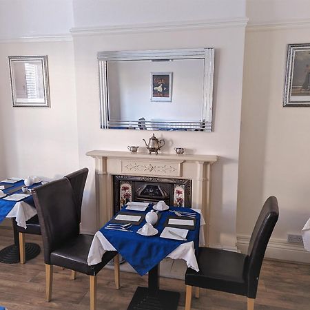 Bed and Breakfast The Senarth Llandudno Exterior foto