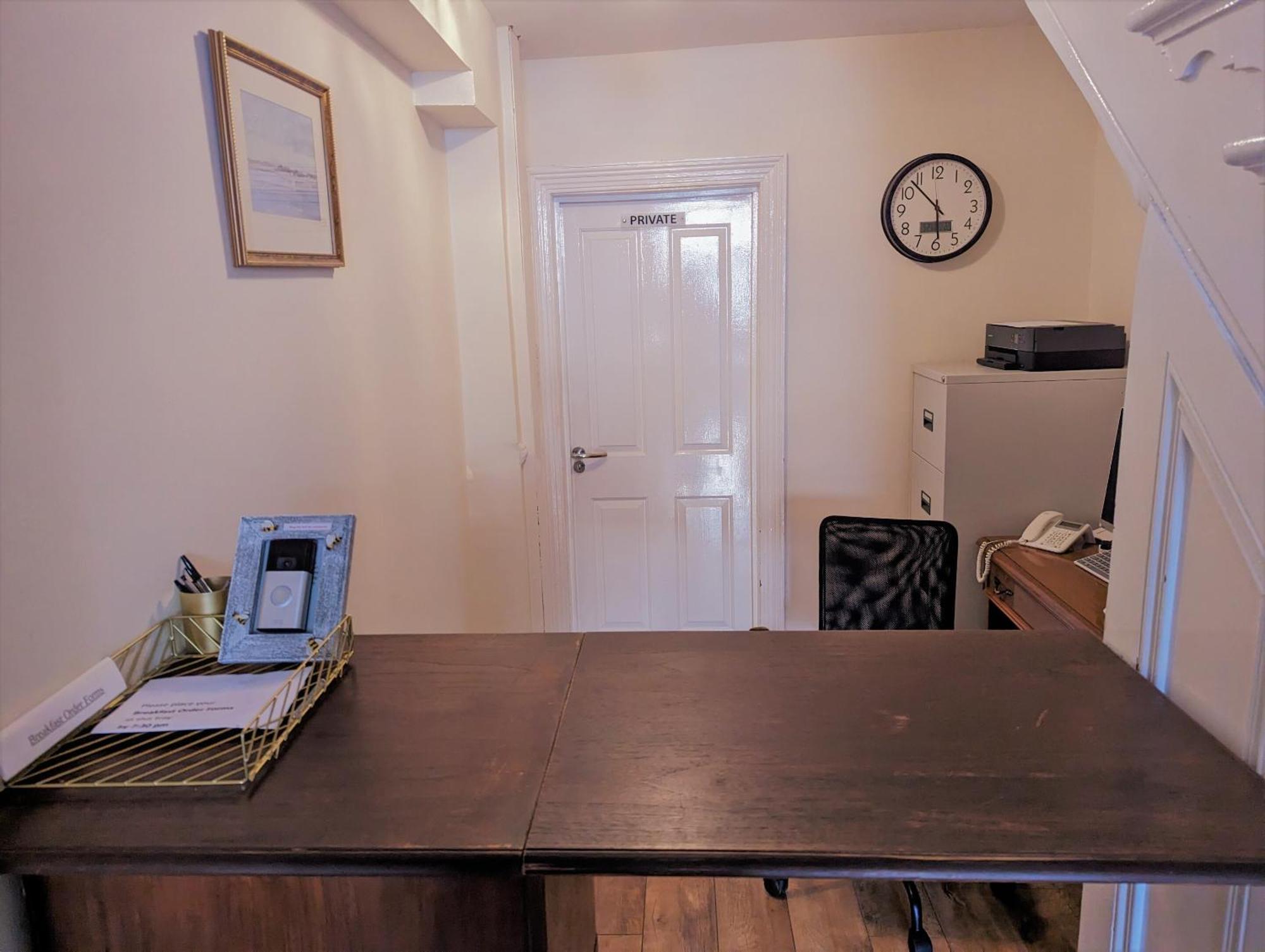 Bed and Breakfast The Senarth Llandudno Exterior foto